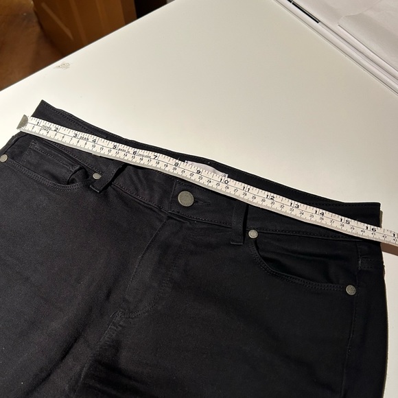 PAIGE, “Verdugo Ankle”, Black Jeans, Distressed, Size 31 - Picture 9 of 12